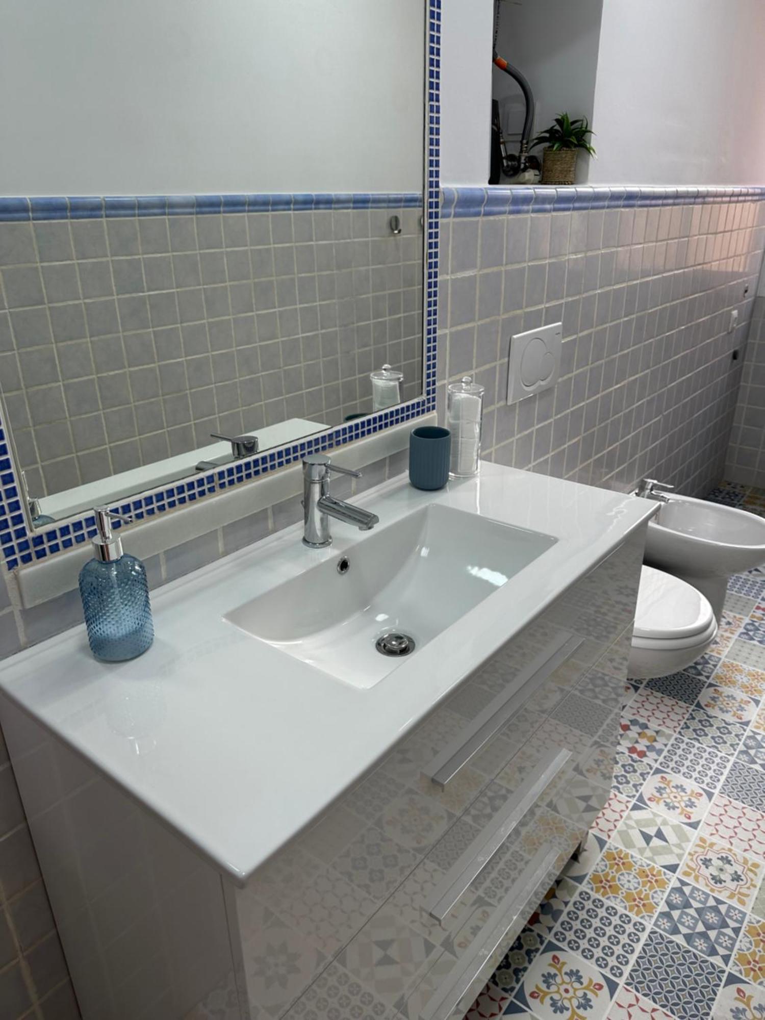Apartamento Centrico A 12 Minutos De La Playa Almería Eksteriør billede